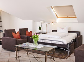 Ferienwohnung
Panoramablick
- ausgezogenes Doppelbett | Klick auf's Bild vergrert die Anzeige