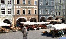 Max-Josefs-Platz in Rosenheim